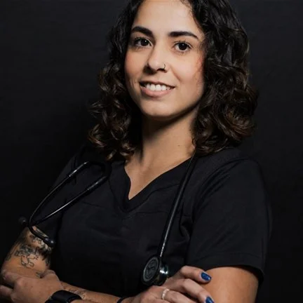 Dra. Fernanda Santos